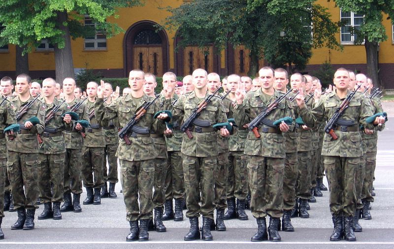 "Chcemy zwiększyć liczbę żołnierzy do 200 tys."