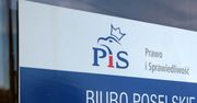 Napis "mordercy" na biurze posłów PiS. Jest śledztwo
