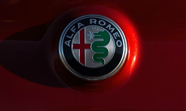 Pierwszy crossover Alfa Romeo zadebiutuje w Los Angeles