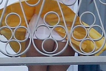 Kourtney Kardashian: Ale wtopa! Wszyscy zobaczyli jej nagie pośladki!