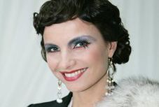 Teodorska pławi się w luksusach