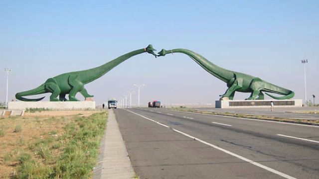 Baśniowa Kraina Dinozaurów