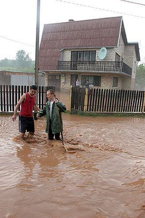 Kilkaset osób ewakuowało się po przejściu nawałnicy