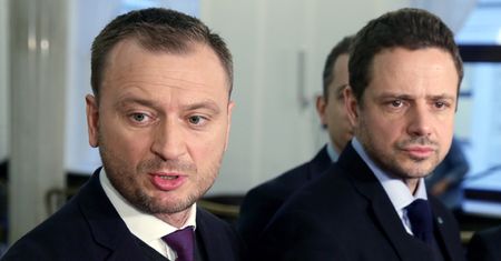 PO: PiS chodzi o przeprowadzenie czystek w służbie dyplomatycznej