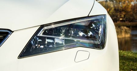 Volkswagen Golf vs. Seat Leon