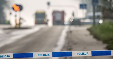 Zwłoki mężczyzny na przystanku w Poznaniu. Nie wiadomo, jak zginął