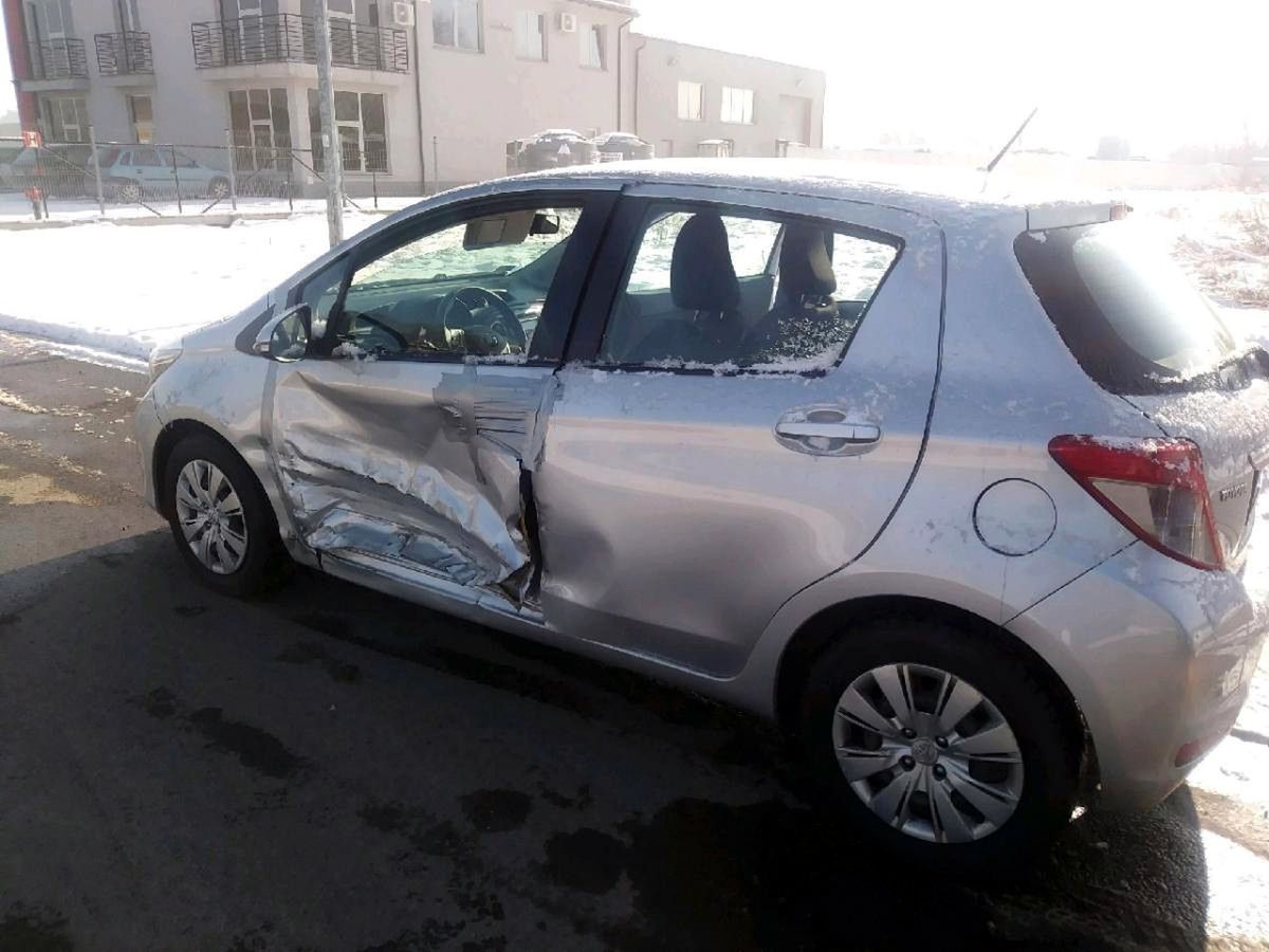 Nieznajomość przepisów nie pomogła kobiecie prowadzącej uszkodzony samochód