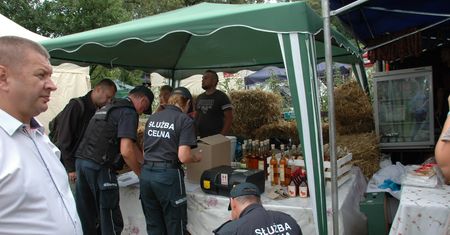 "Absurd, wstyd, szopka". Nalot skarbówki na Festiwal Smaku w ogniu krytyki
