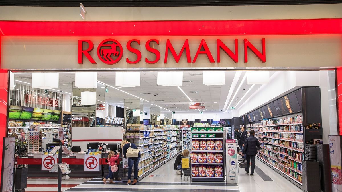 Sieć jest obecna w naszym kraju od 1993 roku. 