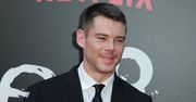 "Sense8": Brian J. Smith ujawnił, że jest homoseksualistą. Miał trudne dzieciństwo