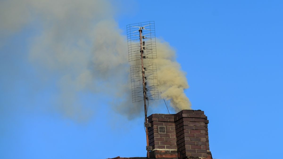 Kopciuchy zakazane, ale wciąż można je kupić. Przedstawiciel premiera apeluje, by informować o procederze