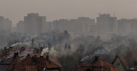 Rybnik. Księża odczytują apel antysmogowy w kościołach. "Wzywa nas Franciszek i przykazanie"