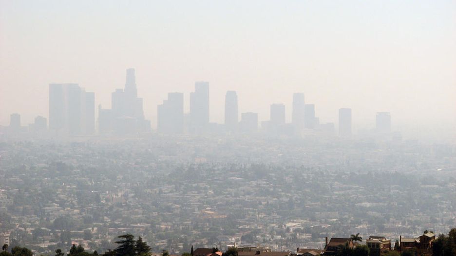 Smog fotochemiczny, zwany też kalifornijskim, którego powstawaniu sprzyja lato i pogoda, jaką w ostatnich miesiącach mamy w Polsce