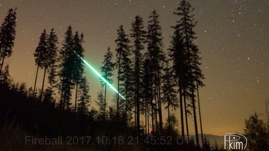 Bolid zarejestrowany przez Polish Fireball Network nad Polską