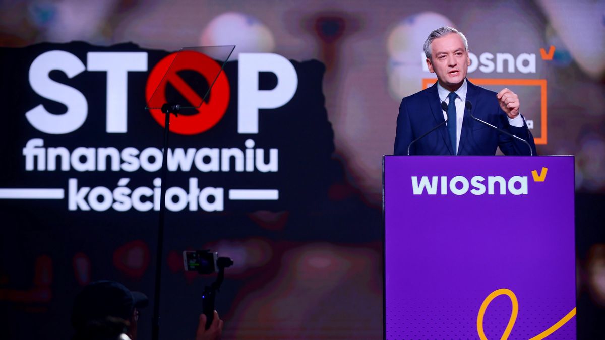 Robert Biedroń podczas konwencji Wiosny w Warszawie