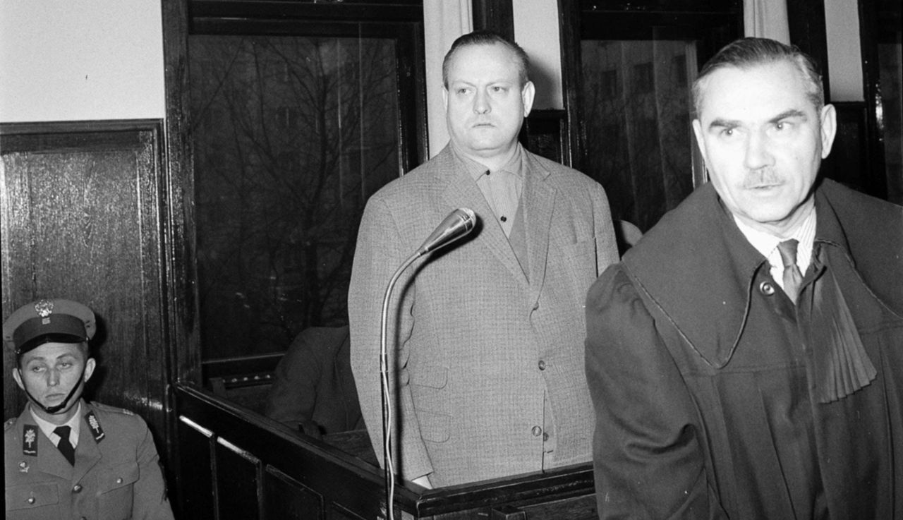 Lepsza lodówka, lepszy telewizor, domek za miastem i... kara śmierci