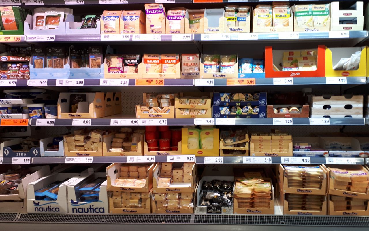 Marki własne jednak zostaną? Ministerstwo stawia sprawę jasno