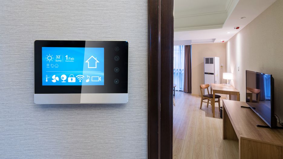 W nowoczesnych domach systemy smart home sterują wieloma urządzeniami RTV i AGD