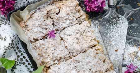Poznaj przepis na ciasto pleśniak i przypomnij sobie smak dzieciństwa
