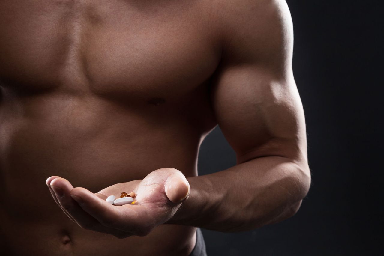 Czym są sterydy anaboliczne? Działanie i skutki uboczne anabolików