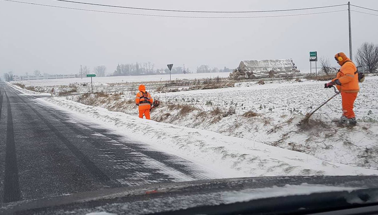 Zima zaskoczyła drogowców? Nie, to drogowcy chcą w tym roku zaskoczyć zimę