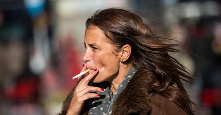 Papieros w pracy. Sprawdź, ile to kosztuje twojego szefa