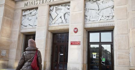 Rośnie deficyt budżetowy. Już ponad 5 mld złotych