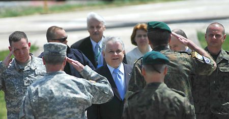 Prezydent podziękował żołnierzom w Kosowie za służbę