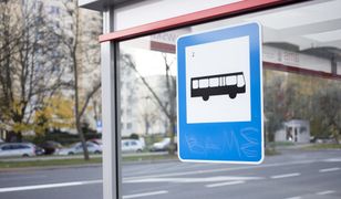 Kierowca BMW wjechał w przystanek w Kielcach. Zabił kobietę. Wstrząsające nagrania