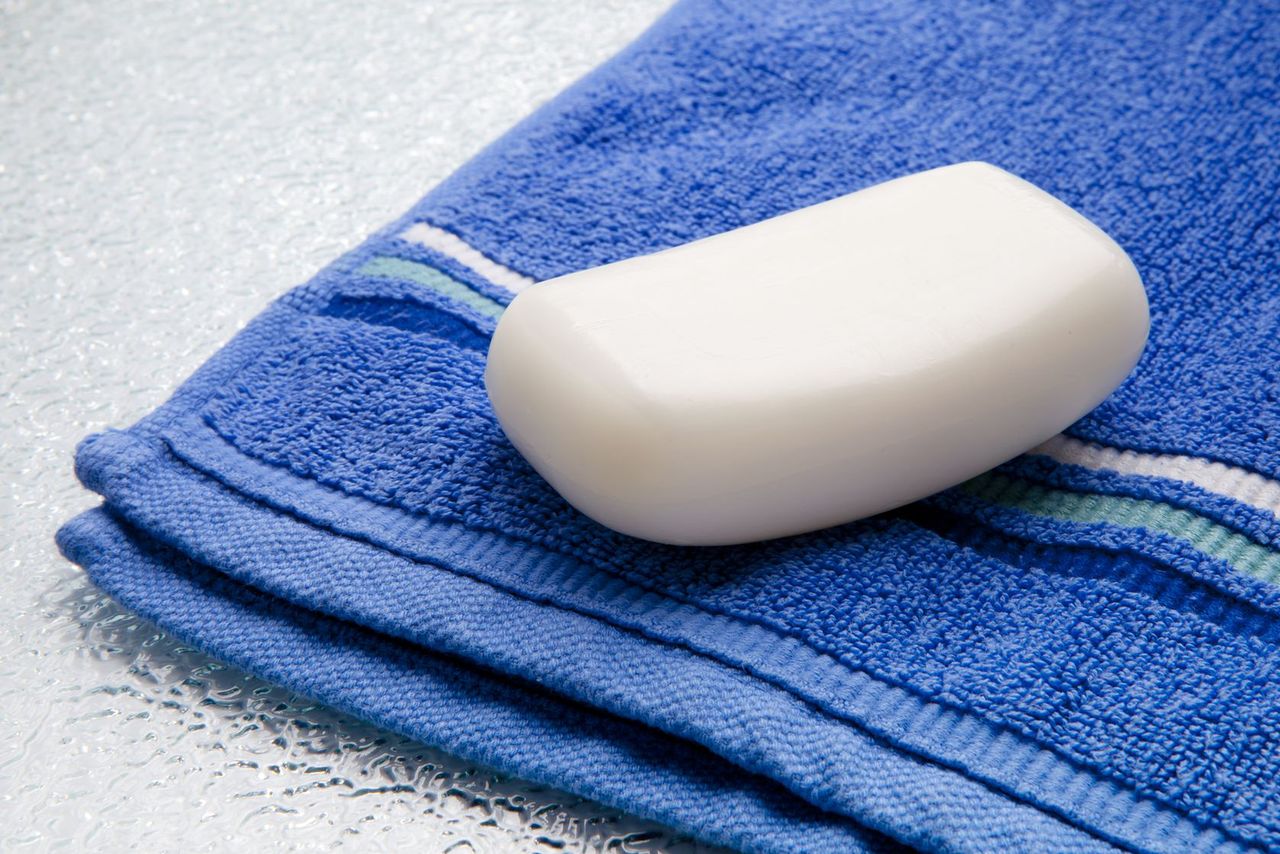 Jak zrobić mydło w domu? Możesz w prosty sposób stworzyć naturalny kosmetyk do pielęgnacji rąk