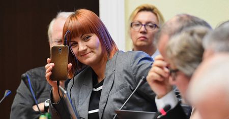 Liderka antyszczepionkowców awansowała... na asystentkę posła