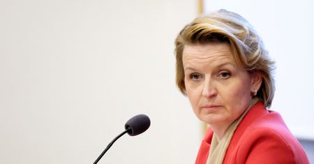 Demografia Polski. Pełnomocnik rządu bije na alarm: do końca stulecia będzie nas 17 mln