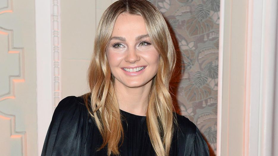 Małgorzata Socha spaceruje podczas epidemii