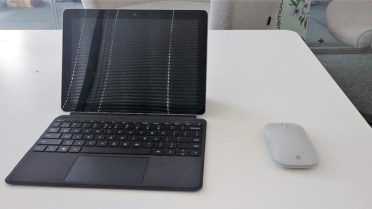 Microsoft Surface Go