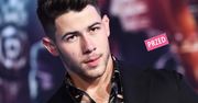 Nick Jonas zmienił fryzurę. Postawił na odważne cięcie. Internauci są pod wrażeniem: "Jesteś taki przystojny"