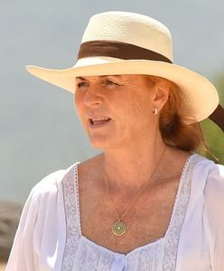 Sarah Ferguson na wakacjach w Saint-Tropez. Bankructwo jej służy