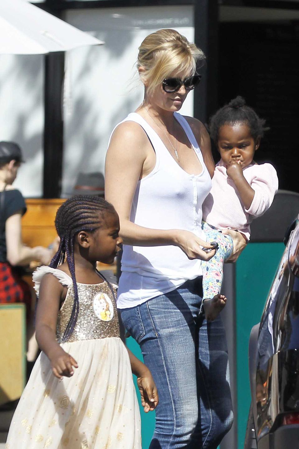 Charlize Theron z córką August