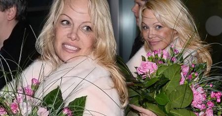 Pamela Anderson już w Polsce! Hollywoodzka gwiazda przyleciała specjalnie na Warsaw Comic Con! Znamy szczegóły jej wizyty