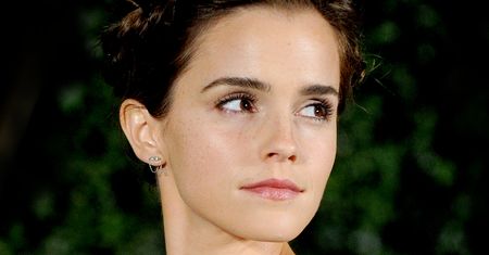 LOOK OF THE DAY: Emma Watson w sukience z odkrytymi ramionami