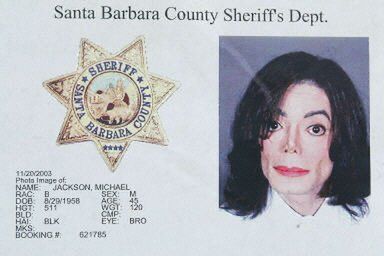 Oskarżony Michael Jackson nie przyznaje się do winy