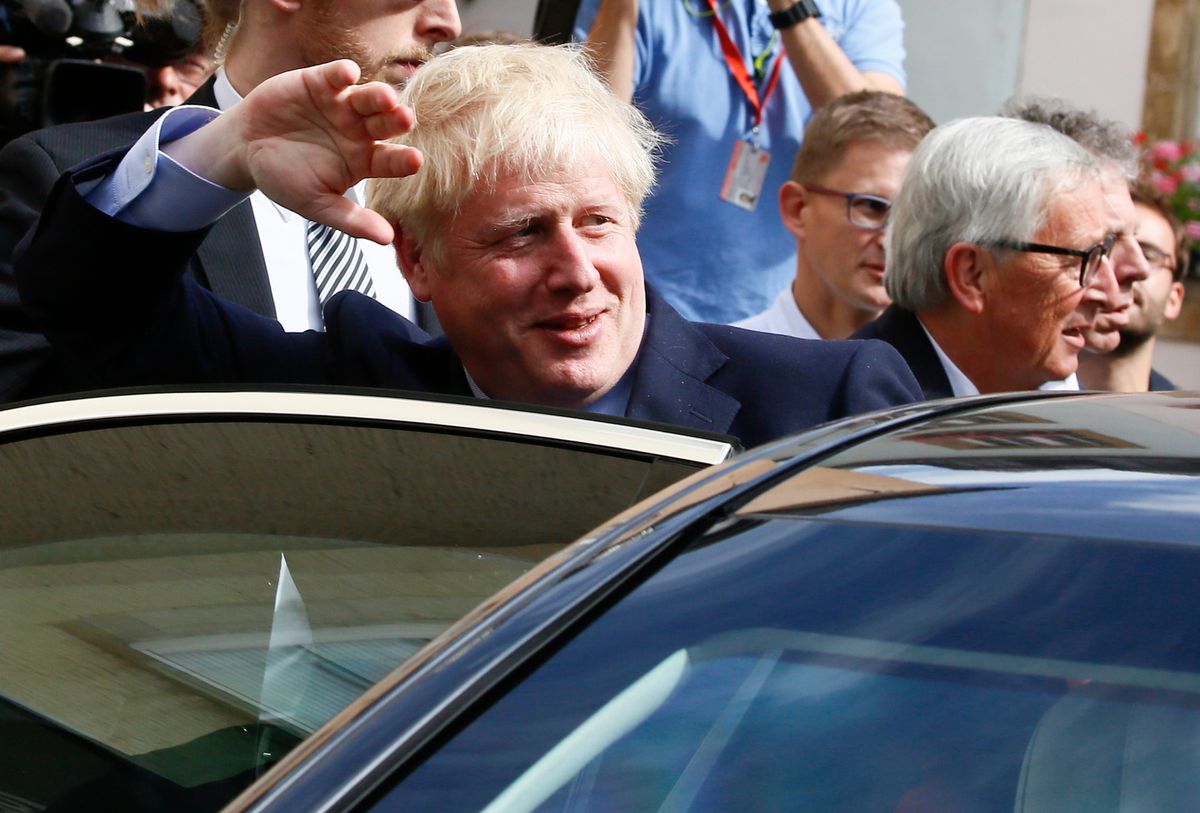 Brexit. Boris Johnson uciekł z konferencji. Gwizdy w Luksemburgu
