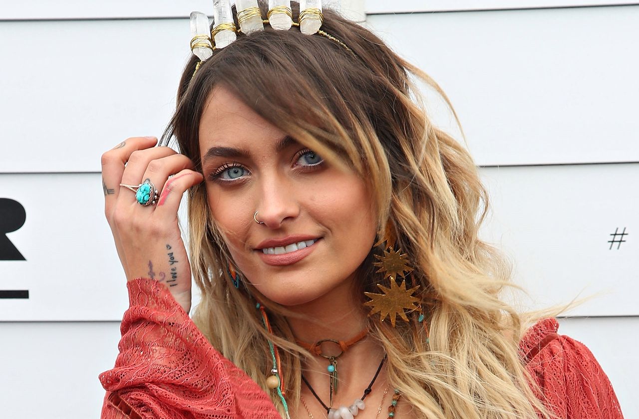 Paris Jackson łamie konwenanse. Na imprezie pokazała nieogolone nogi