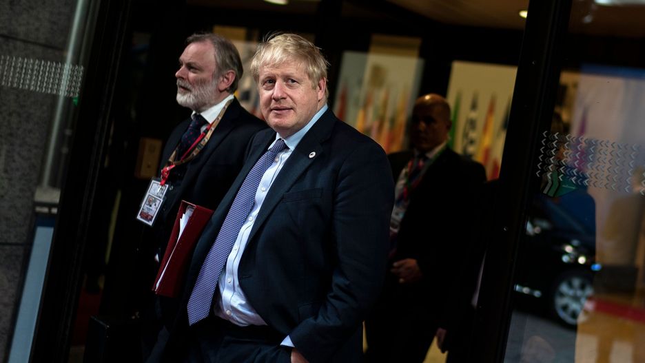 Brexit. Boris Johnson (premier Wielkiej Brytanii) opuszcza unijny szczyt w Brukseli