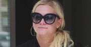 Ashlee Simpson ma już ogromny brzuszek! Wyszła na spacer z ukochanym [zdjęcia]