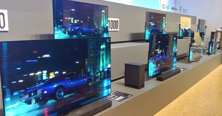 Panasonic prezentuje nowe telewizory na Electronics Show