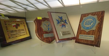 Oryginalne ryngrafy SOP i wojska w lombardzie. Wiemy, kto je tam wystawił