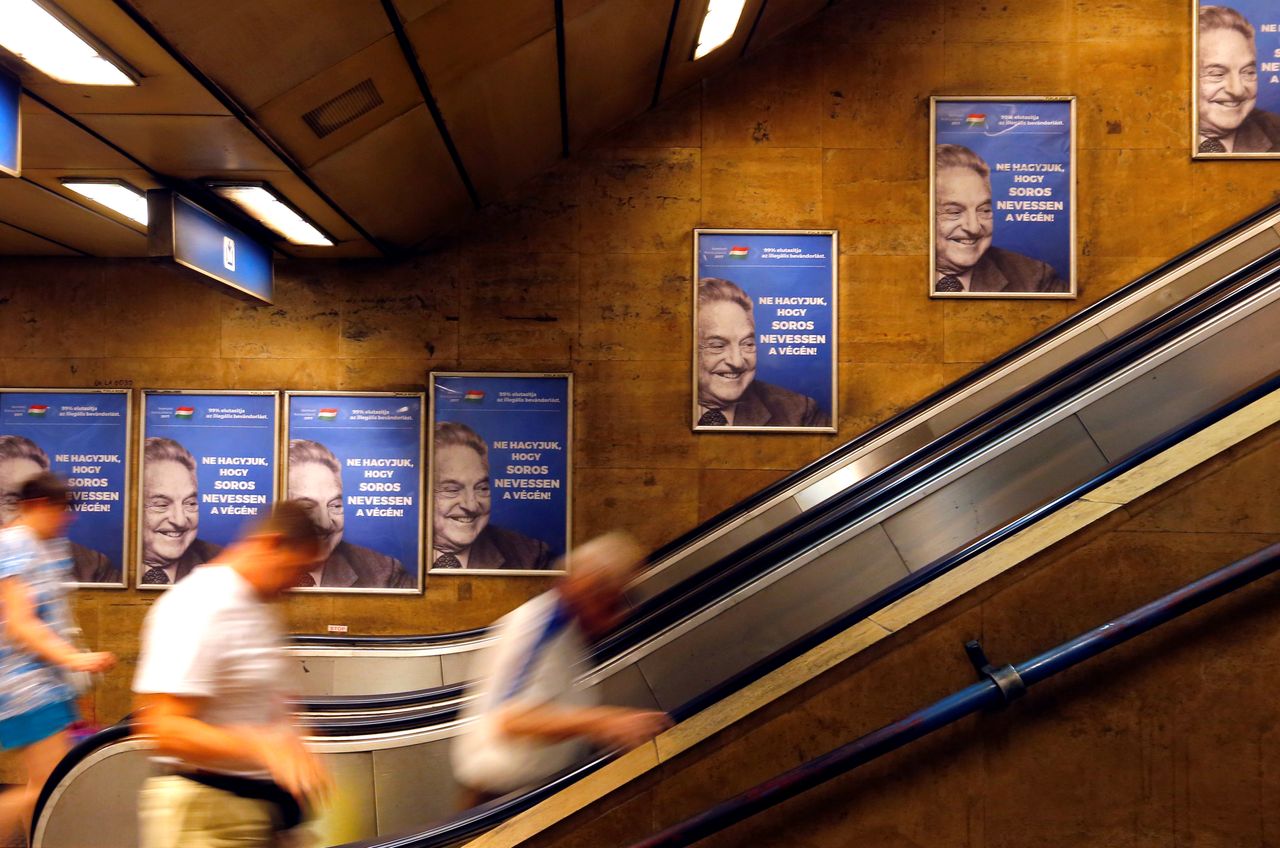 Węgierska "afera billboardowa". Grube miliony dla przyjaciół Orbana