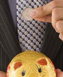 Ponad połowa Polaków zarabia mniej niż średnia krajowa