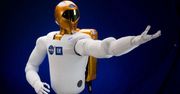 Robot R2 leci w kosmos