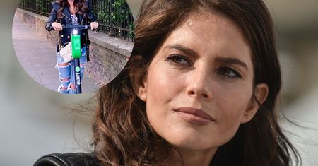 Weronika Rosati spędza czas w Warszawie. Fanka zwróciła uwagę na jej stopy